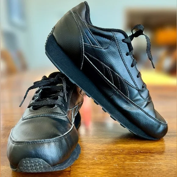 Reebok Classic Renaissance Sneaker in Black Size 9.5 X-Wide Unisex - Picture 8 of 16